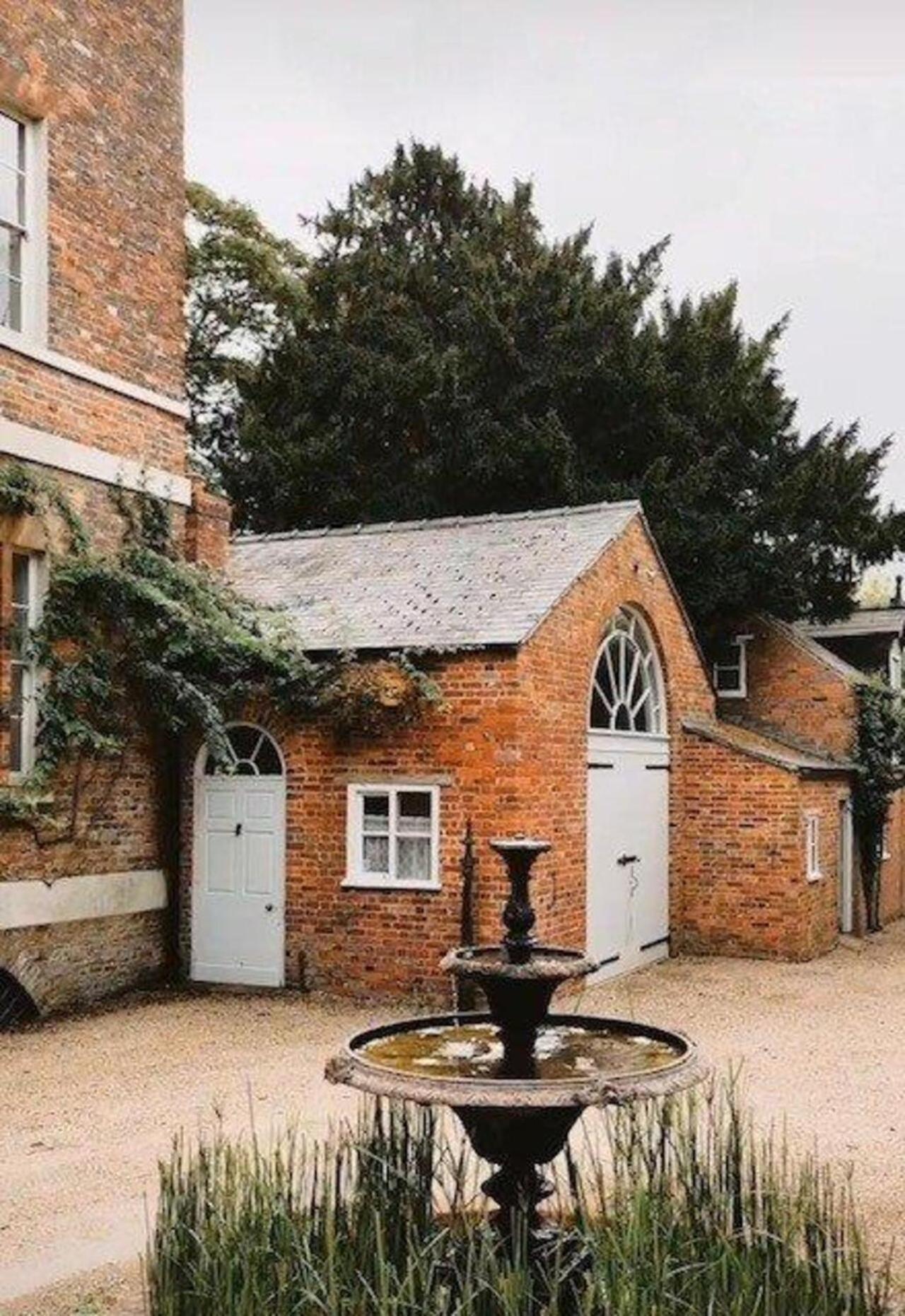 Cressy Hall - Historic Grade II Listed Manor, Gorgeous Topiary Garden Gosberton Dış mekan fotoğraf